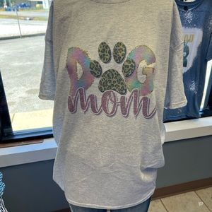 Brand new unisex T-shirt dog mom